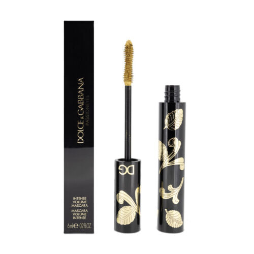 Dolce & Gabbana
Passioneyes Intense Volume 4