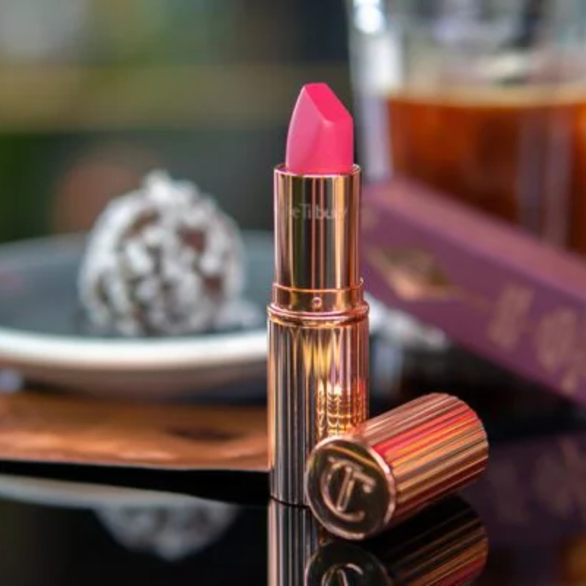 Charlotte Tilbury Matte Revolution Gracefully Pink