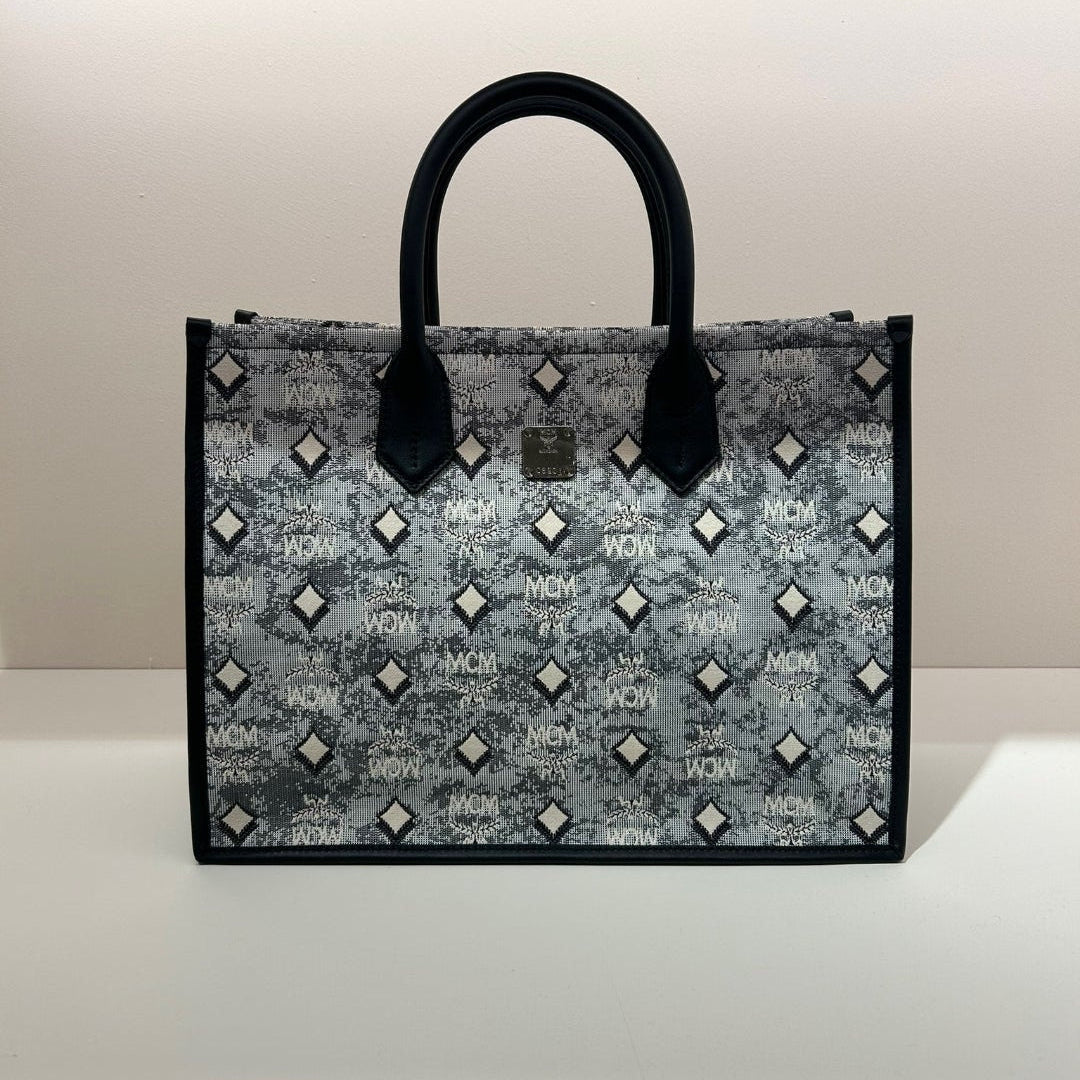 MCM TOTE Medium