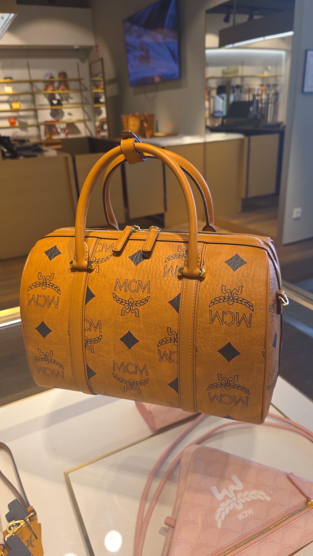 McM Boston Medium