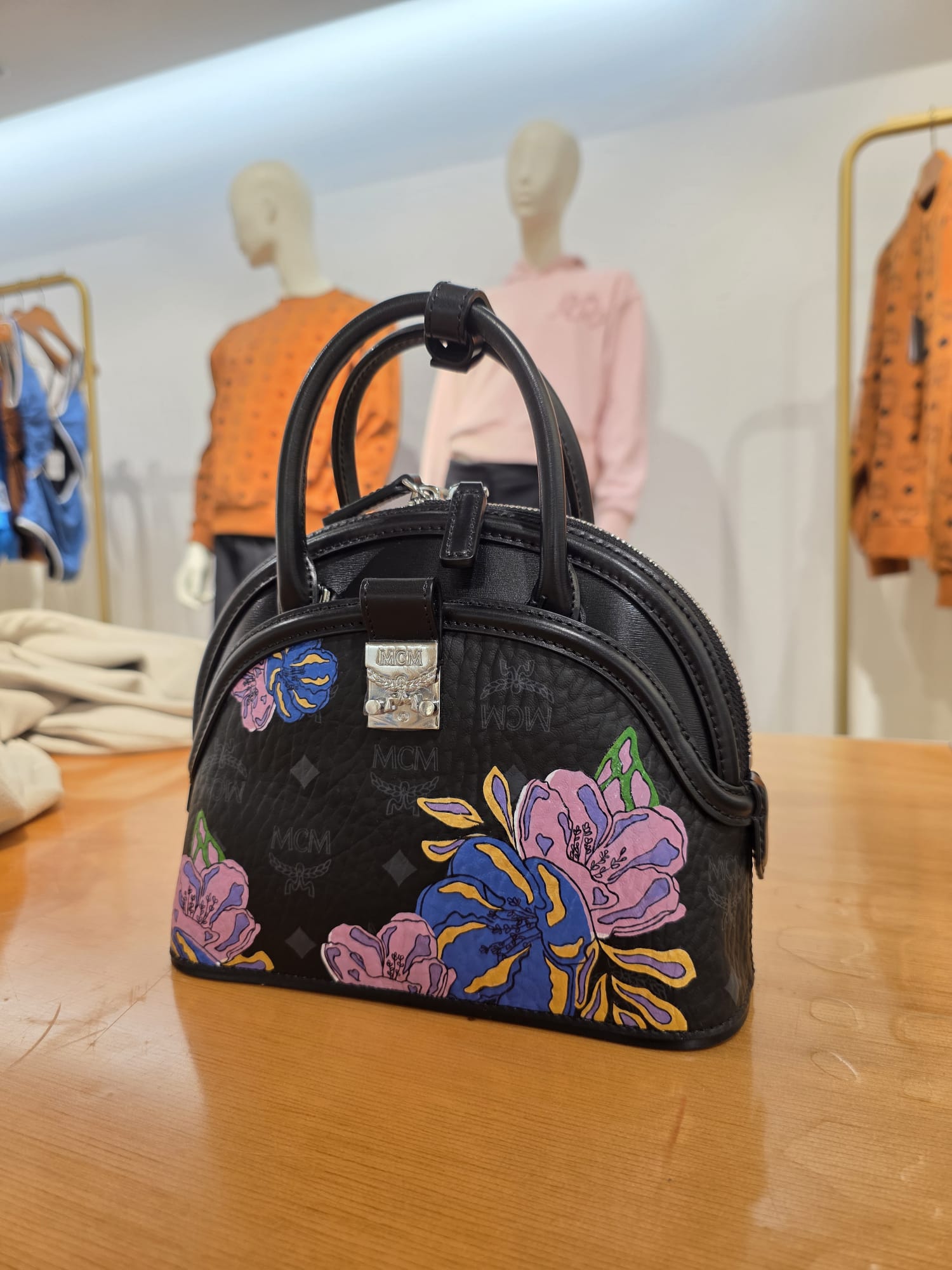 MCM Limited Adition Tasche