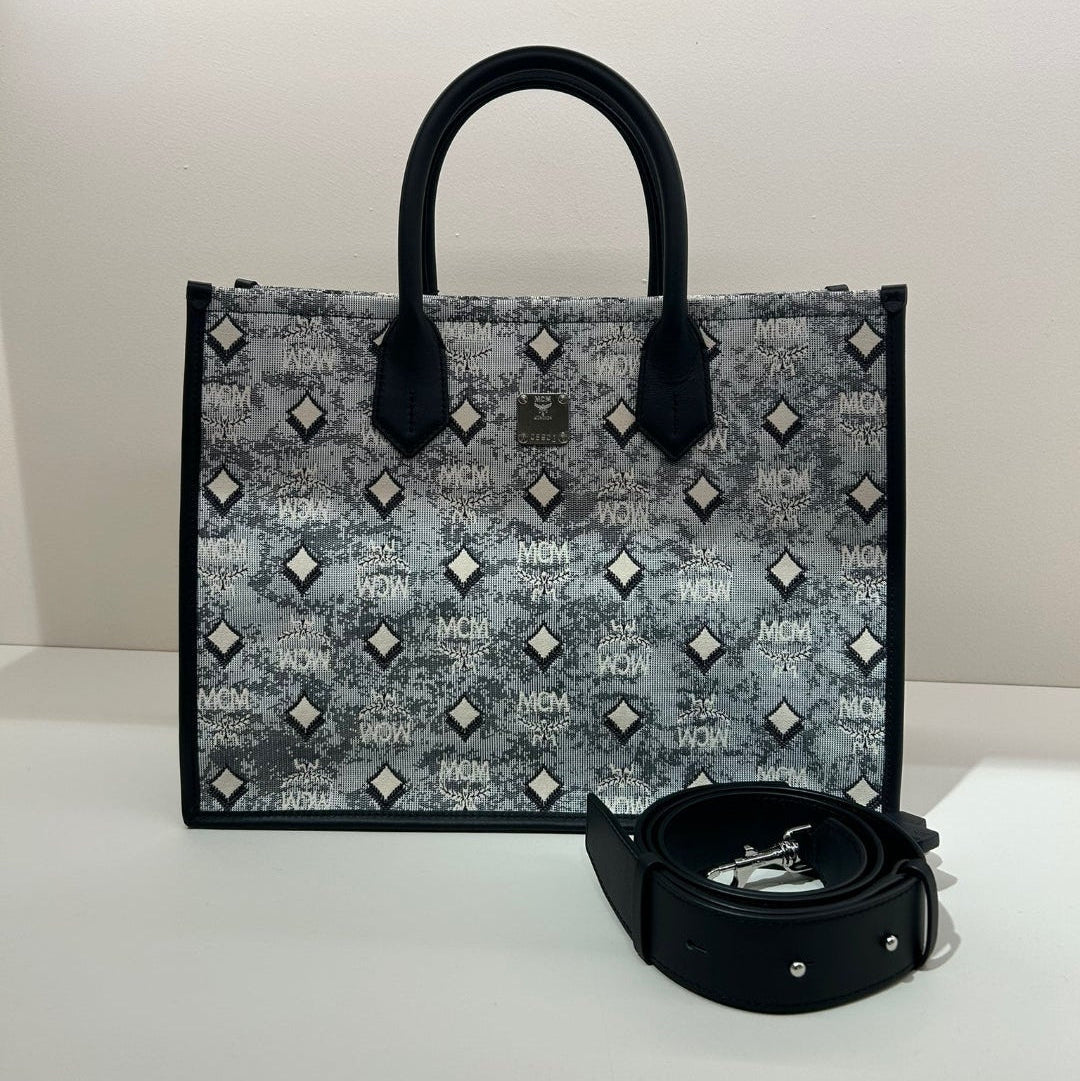 MCM TOTE Medium